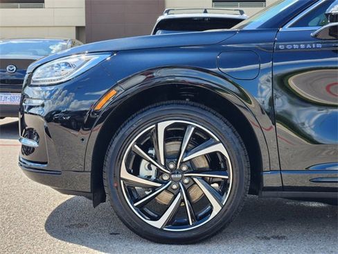 New 2024 Lincoln Corsair Grand Touring w/ Equipment Group 302A image 9