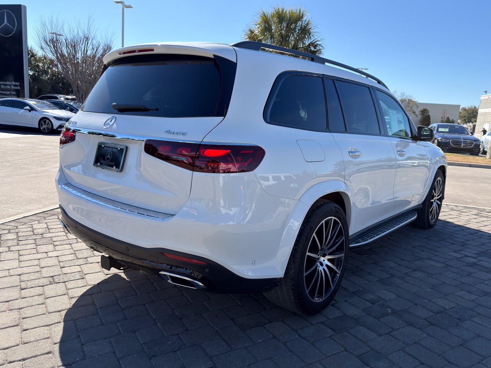 Used 2026 Mercedes-Benz GLS 450 4MATIC image 9