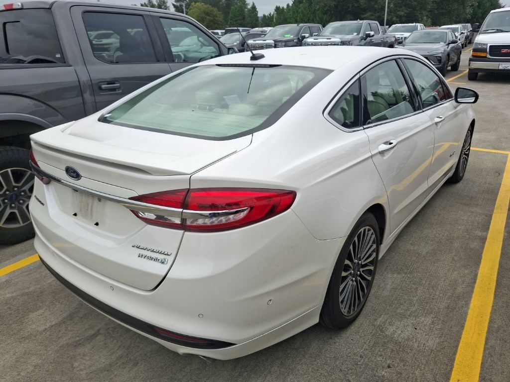 Used 2017 Ford Fusion Platinum FWD image 5