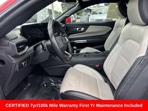Used 2025 Ford Mustang GT Premium RWD image 17