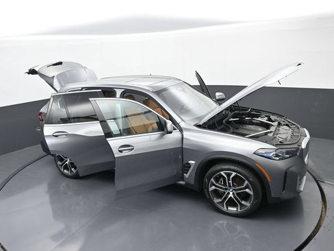 New 2026 BMW X5 xDrive40i AWD/4WD image 38