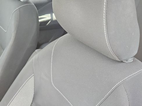 Used 2018 Nissan Kicks SV FWD image 7