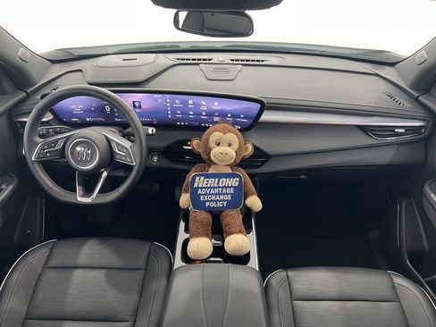 Used 2025 Buick Enclave Sport Touring image 18