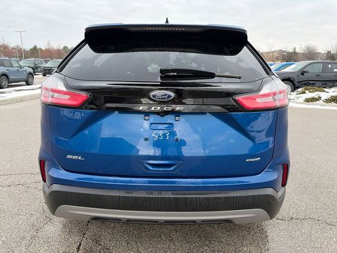Used 2024 Ford Edge SEL w/ Convenience Package image 6