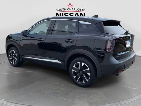 Used 2025 Nissan Kicks SR AWD/4WD image 4