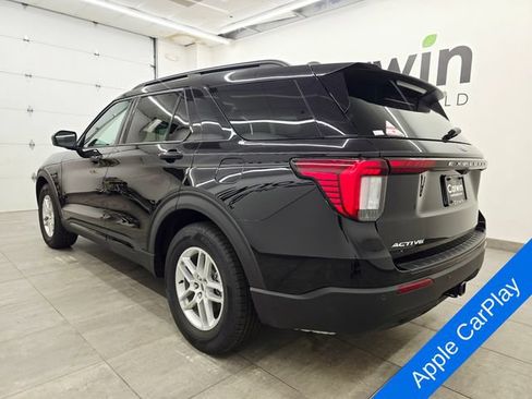 New 2026 Ford Explorer Active RWD image 3