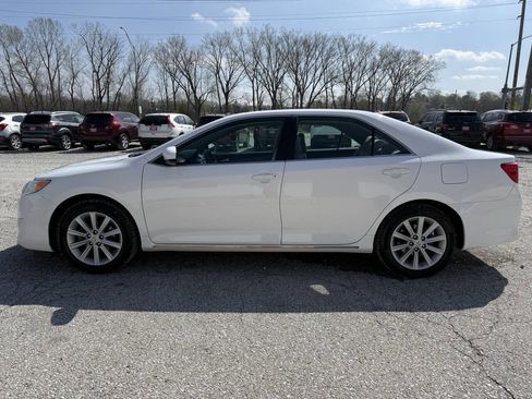 Used 2012 Toyota Camry XLE image 2
