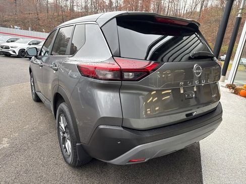 Used 2023 Nissan Rogue S image 3