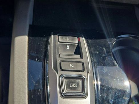 Used 2018 Honda Pilot Elite image 10