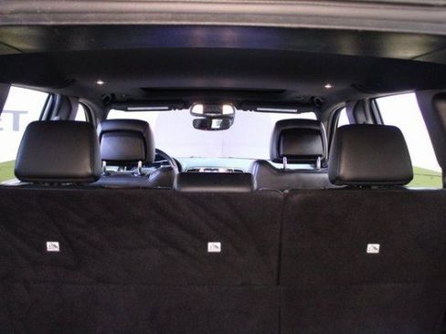 Used 2020 Jeep Grand Cherokee Altitude image 16