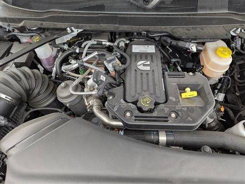 Used 2025 RAM 2500 Limited AWD/4WD image 22
