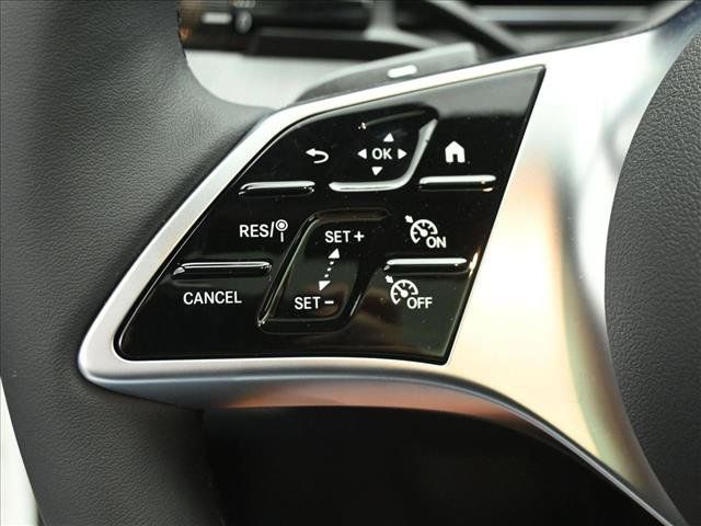 Certified 2026 Mercedes-Benz C 300 4MATIC Sedan image 11