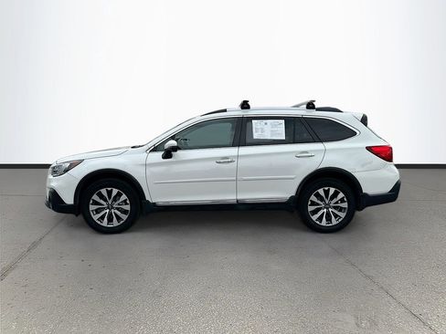 Used 2018 Subaru Outback 2.5i Touring w/ Popular Package #3 image 4