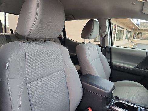 Used 2023 Toyota Tacoma SR5 w/ Technology Package image 32