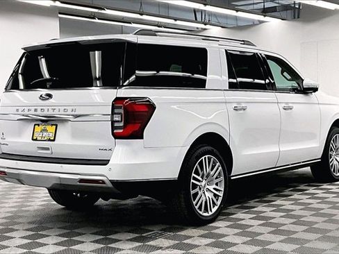 Used 2024 Ford Expedition Max Limited image 13