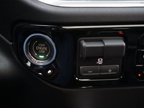 New 2026 Chevrolet Silverado 1500 High Country w/ Midnight Edition image 18