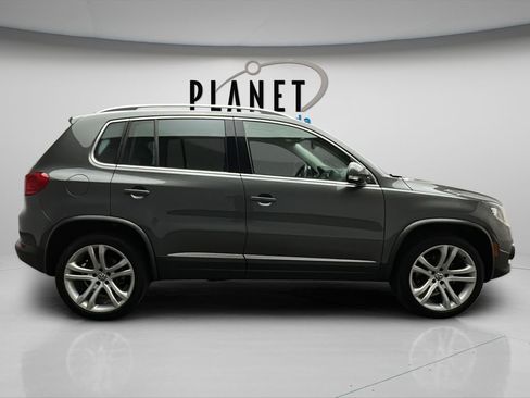 Used 2016 Volkswagen Tiguan SEL AWD/4WD image 10