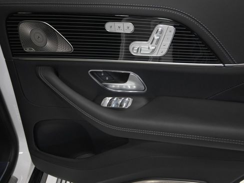 Used 2026 Mercedes-Benz Maybach GLS 600 image 66