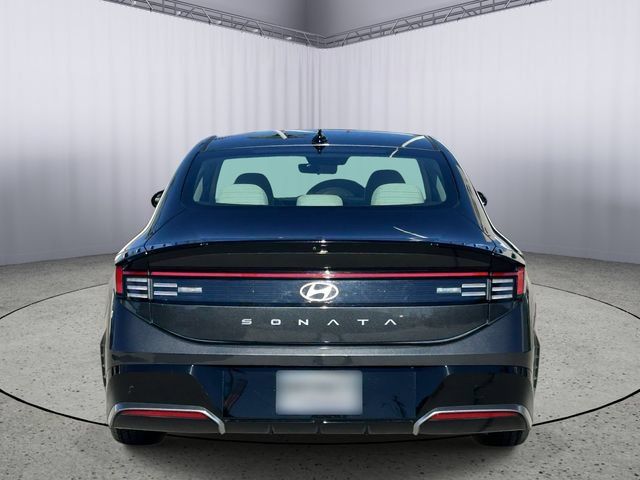 Used 2025 Hyundai Sonata SEL FWD image 8