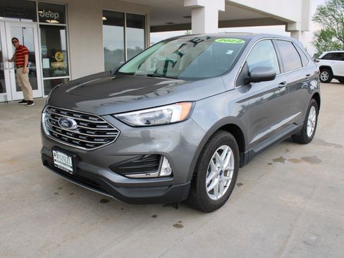 Used 2022 Ford Edge SEL w/ Convenience Package AWD/4WD image 2