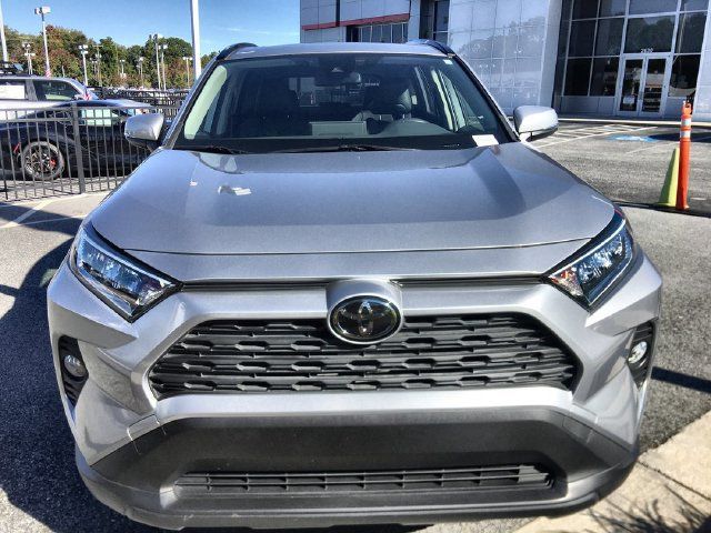 Used 2019 Toyota RAV4 XLE Premium FWD image 3