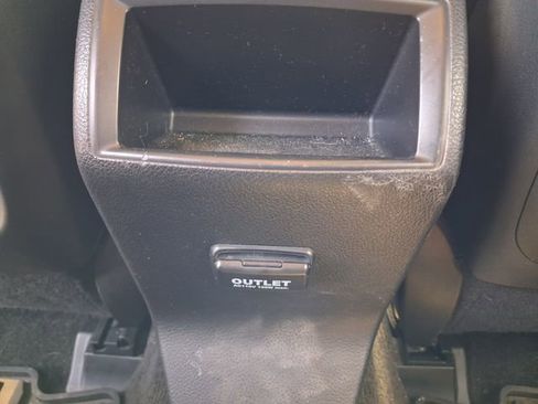 Used 2014 Subaru Outback 2.5i Premium w/ Moonroof Package AWD/4WD image 16