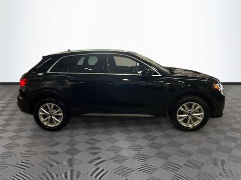 Used 2025 Audi Q3 2.0T Premium w/ Convenience Package AWD/4WD image 8