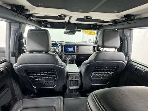 Used 2025 Ford Bronco Badlands AWD/4WD image 18