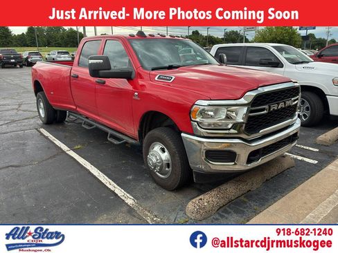 Used 2024 RAM 3500 Tradesman w/ Chrome Appearance Group AWD/4WD image 1