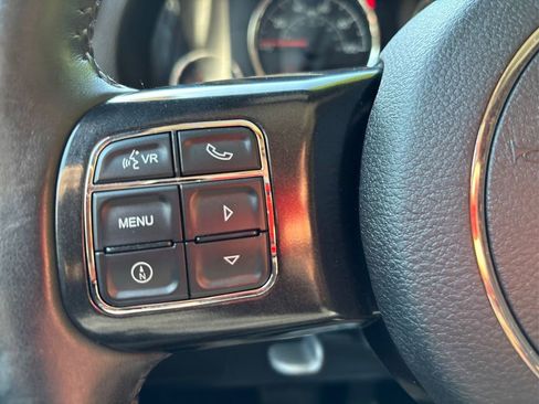 Used 2018 Jeep Wrangler Unlimited Rubicon image 31