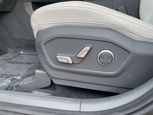 Used 2025 Hyundai Santa Fe SEL FWD image 20