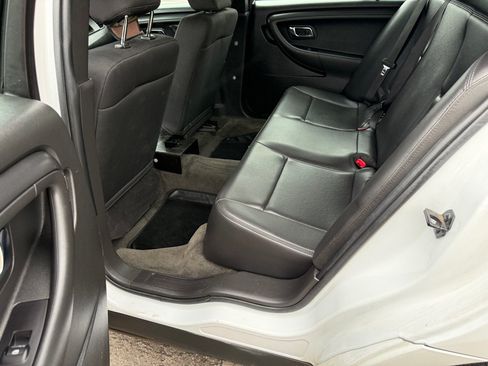 Used 2019 Ford Taurus Police Interceptor AWD image 8