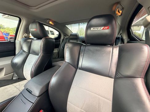 Used 2006 Dodge Charger SRT8 w/ SRT Option Group III RWD image 28