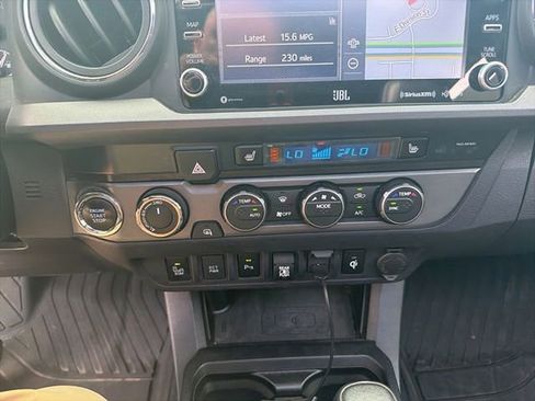 Used 2020 Toyota Tacoma TRD Sport w/ TRD Premium Sport Package AWD/4WD image 12