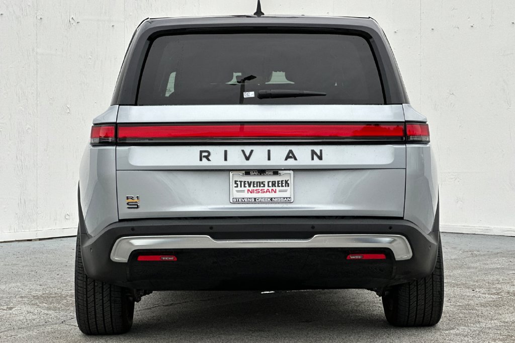 Used 2023 Rivian R1S Adventure Quad AWD/4WD image 4