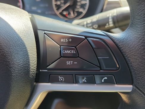 Used 2025 Nissan Altima 2.5 SV image 22