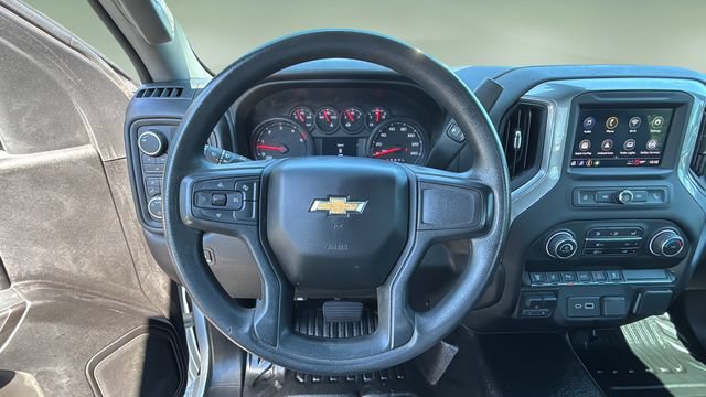 Used 2025 Chevrolet Silverado 3500 W/T AWD/4WD image 14