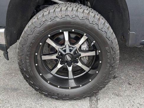 Used 2020 Chevrolet Silverado 1500 LT w/ Fleet Comfort Package AWD/4WD image 11