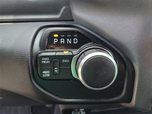 Used 2024 RAM 2500 Big Horn w/ Bed Utility Group image 33