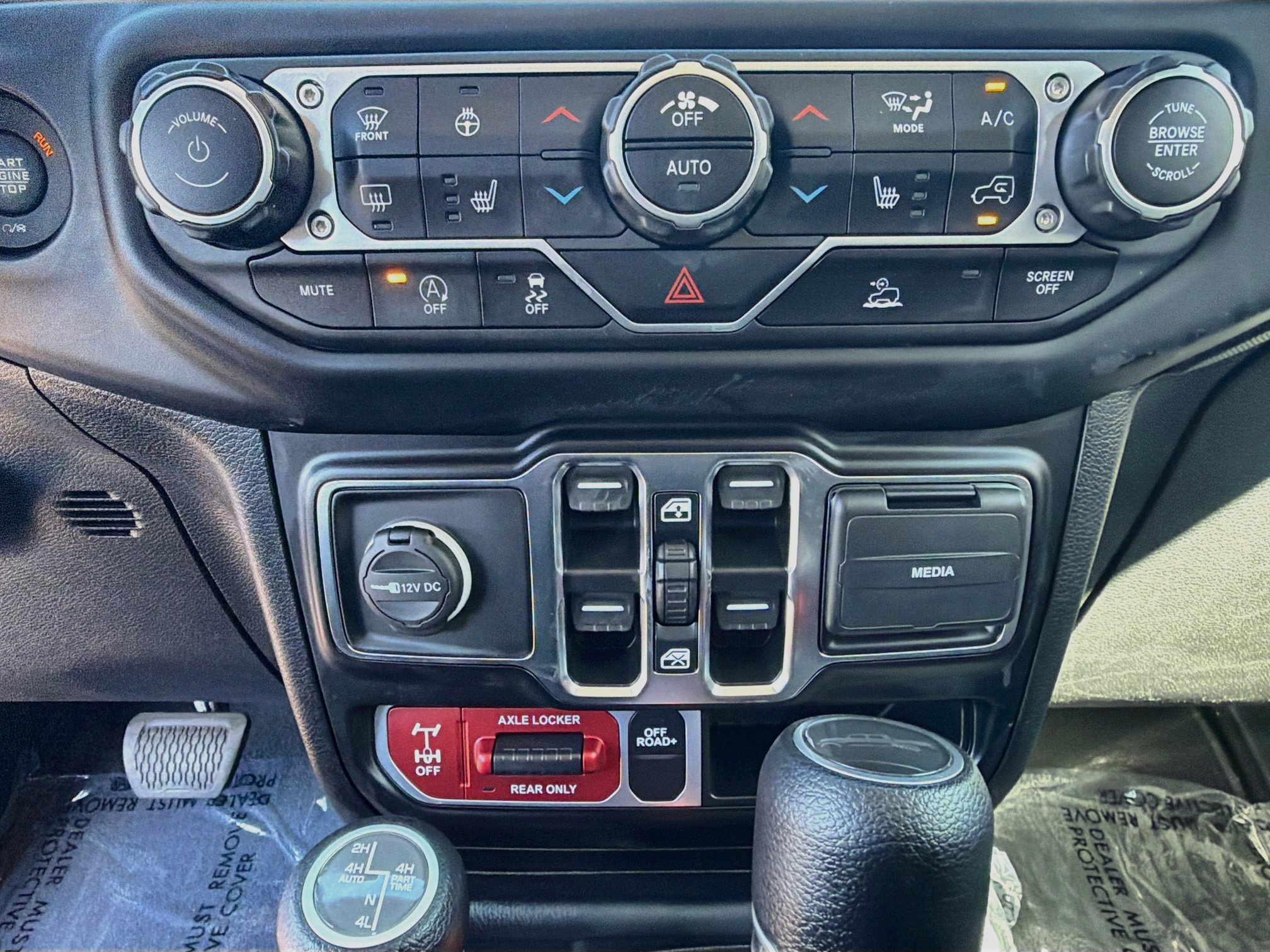 Used 2021 Jeep Gladiator Mojave w/ LED Lighting Group AWD/4WD image 24