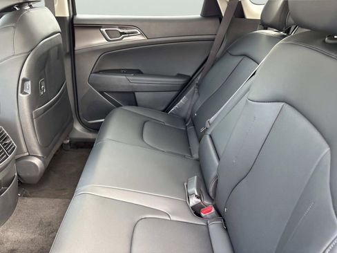 New 2026 Kia Sportage EX image 18