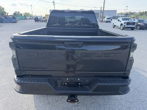 Used 2021 Chevrolet Silverado 2500 Custom w/ LPO, Dark Essentials Package AWD/4WD image 6