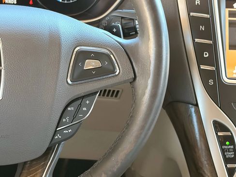 Used 2016 Lincoln MKX Select w/ Select Plus Package image 34