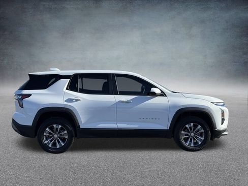 Certified 2025 Chevrolet Equinox LT image 3