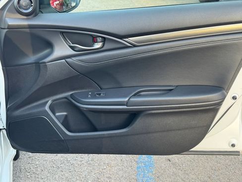 Used 2019 Honda Civic EX-L image 16