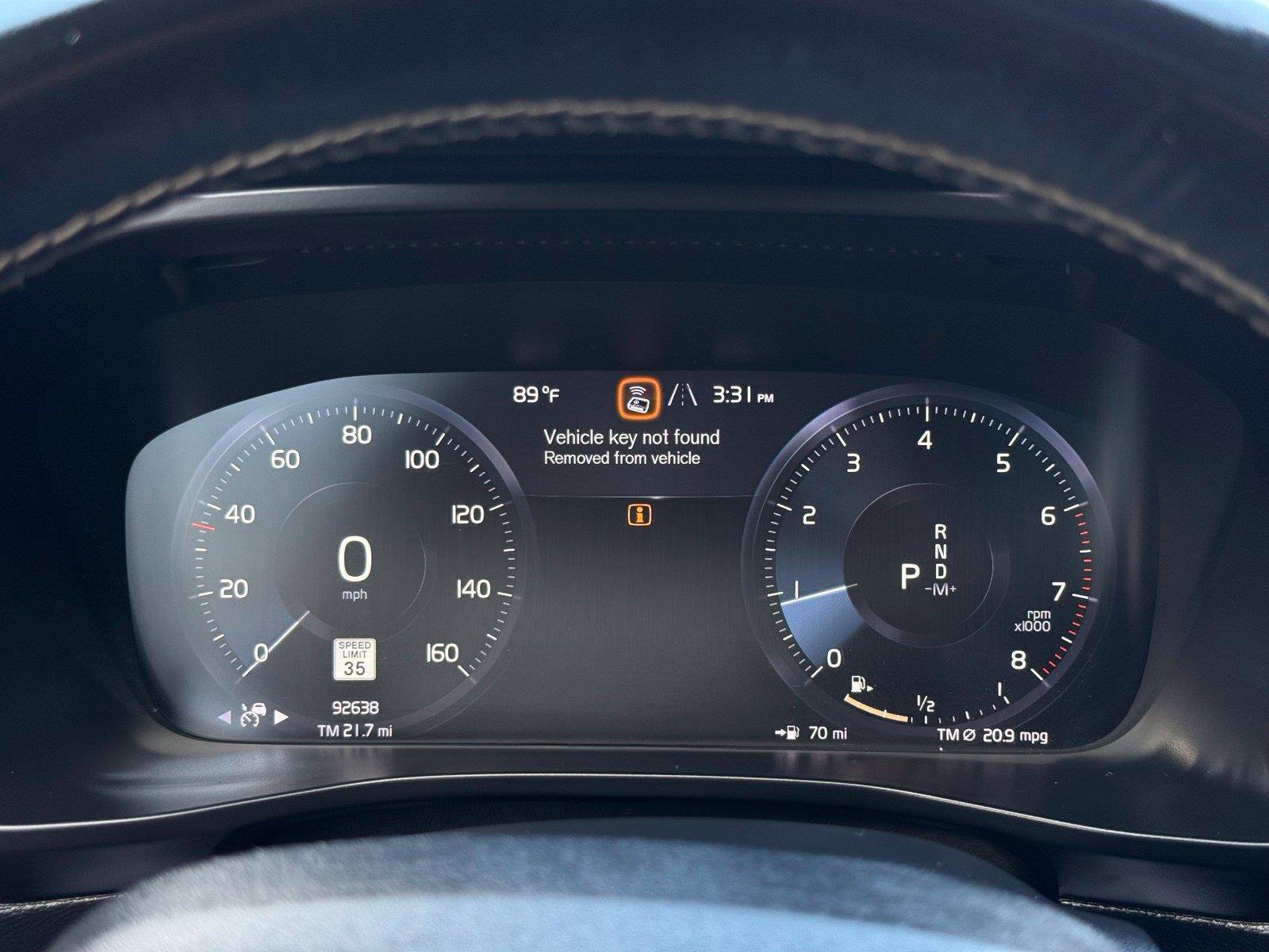 Used 2019 Volvo XC40 T5 R-Design AWD/4WD image 38