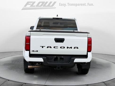 Used 2025 Toyota Tacoma TRD Sport image 8