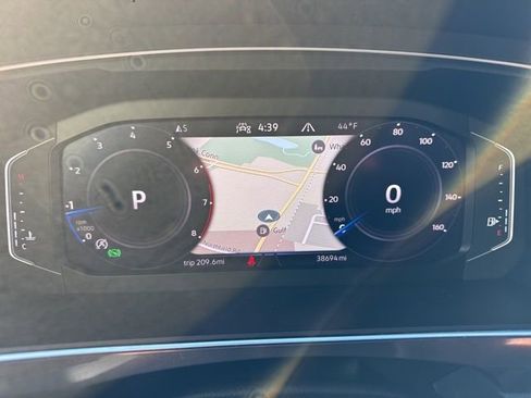 Used 2021 Volkswagen Tiguan SEL Premium R-Line image 16