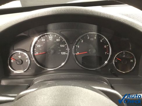 Used 2012 Jeep Liberty Sport image 41