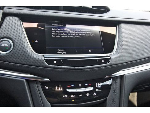 New 2026 Cadillac XT5 Luxury image 16